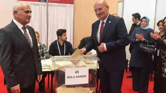 ATO Meslek Komiteleri ile Oda Meclisi Asıl ve Yedek Üyelerinin seçimi yapıldı