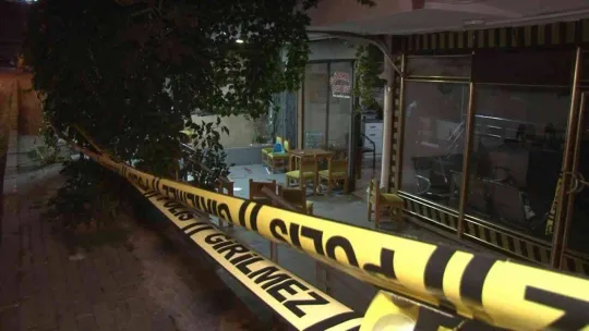 Avcılar'da kıraathaneye silahlı saldırı: 1'ağır 3 yaralı