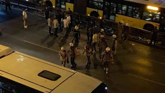 Avcılar'da metrobüsler kafa kafaya çarpıştı: 42 yaralı