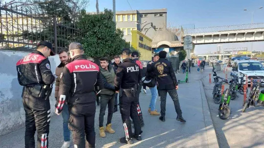 Avcılar'da okul önlerinde asayiş ve güvenlik uygulaması