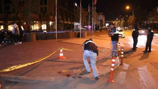 AVM önünde bir kişinin öldüğü silahlı kavgada 2 tutuklama