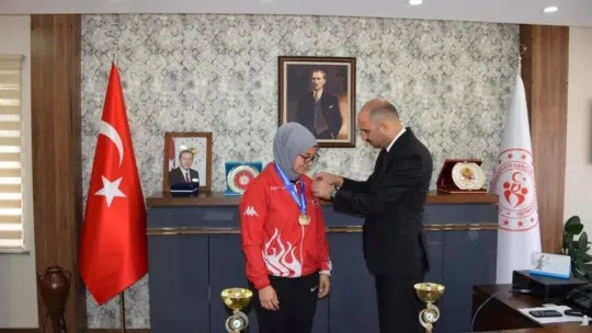 Avrupa Şampiyonları ile bir araya geldi