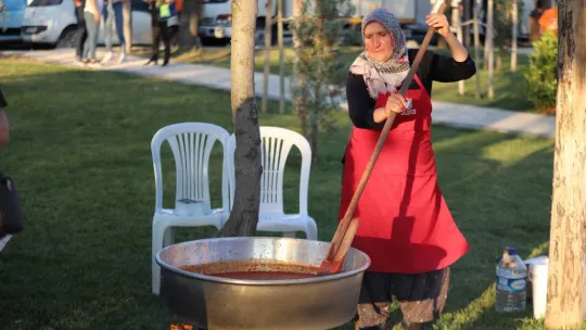 Silivri'de karpuz ve domatesler yarıştı