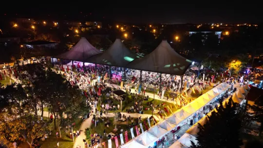 Silivri'de karpuz ve domatesler yarıştı