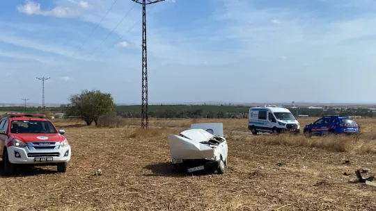 Otomobil takla attı: Genç kız hayatını kaybetti, iki arkadaşı yaralandı