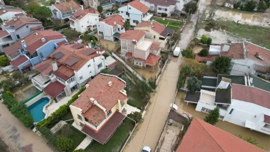 Silivri'de selin yaraları sarılmaya başlandı