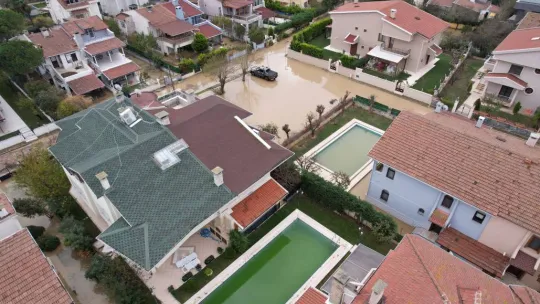 Silivri'de selin yaraları sarılmaya başlandı