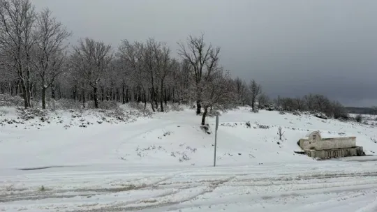 Tekirdağ'ın yüksek kesimleri karla kaplandı