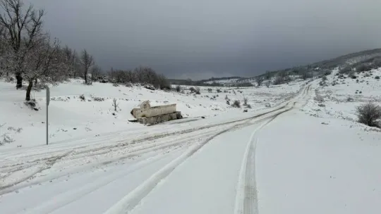 Tekirdağ'ın yüksek kesimleri karla kaplandı