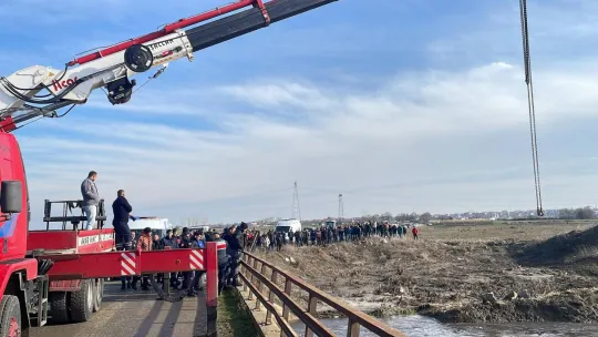 Kırklareli'nde nehre düşen aracın sürücüsü öldü