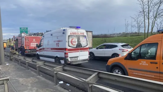 Büyükçekmece TEM'de tır kazası: 1 yaralı
