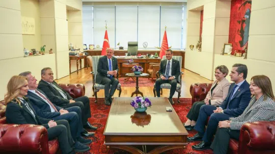 CHP lideri Özel, Memleket Partisi Genel Başkanı İnce ile bir araya geldi