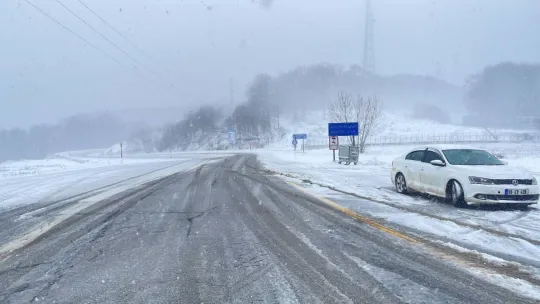 Kırklareli'nin yüksek kesimlerinde kar etkili oluyor