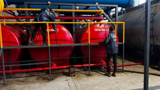 İstanbul ve Tekirdağ'da 755 ton kaçak akaryakıt ele geçirildi