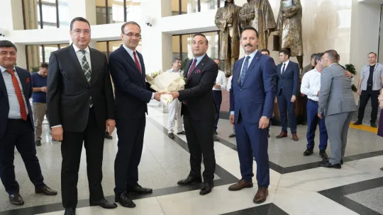 Bakırköy Adliyesi'nden yeni görev yerlerine atanan cumhuriyet başsavcılarına veda töreni