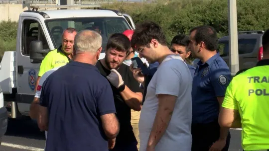 Fransa'dan tatil için gelen gurbetçi aile kaza yaptı: 4 yaralı