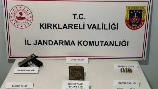 Kırklareli'nde 7 asırlık İbranice ve Yunanca el yazması Tevrat ele geçirildi