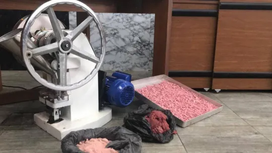 Uyuşturucu tacirlerine darbe üstüne darbe: 18 gözaltı