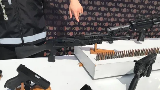 Çetelere silah satan şebeke çökertildi: 12 gözaltı