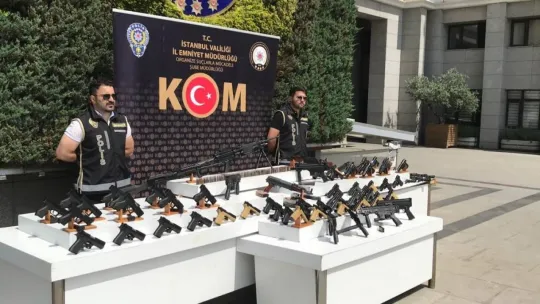 Çetelere silah satan şebeke çökertildi: 12 gözaltı