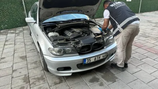 Bakan Yerlikaya duyurdu: Uluslararası oto kaçakçılarına yönelik 'Fren' Operasyonunda 12 gözaltı