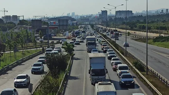 İstanbul'da bayram trafiği başladı