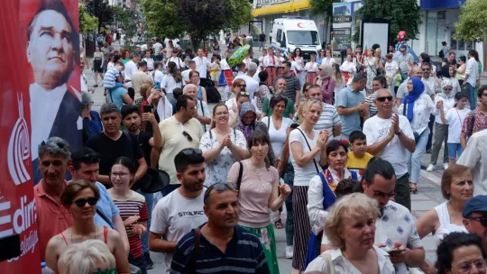 Balkan Folklor Festivali renkli görüntülere sahne oldu