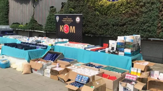 İstanbul'da ele geçirilen sahte ilaçların sergisi yapıldı