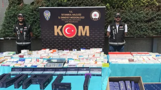 İstanbul'da ele geçirilen sahte ilaçların sergisi yapıldı