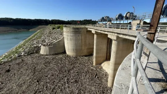 İstanbul'a su sağlayan Kırklareli'ndeki barajlarda endişelendiren manzara