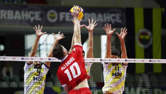 AXA Sigorta Efeler Ligi: Fenerbahçe HDI Sigorta: 3 - Spor Toto: 0