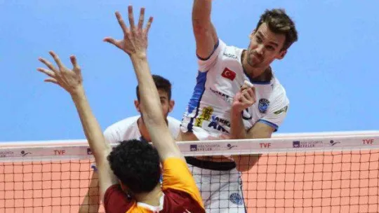 AXA Sigorta Efeler Ligi: Galatasaray HDI Sigorta: 1 - Arkas Spor: 3