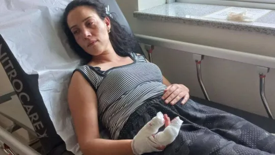 Ayrı yaşadığı eşini eve kilitleyerek işkence eden cani koca tutuklandı