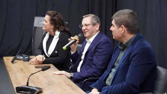 Ayvalık Belediye Başkanı Ergin muhtarları dinledi