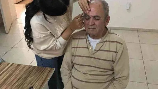 Ayvalık Belediyesi Yaşlı Bakımevi ve Özel Çocuklar Eğitimevi'nde anlamlı bir sosyal sorumluluk projesi