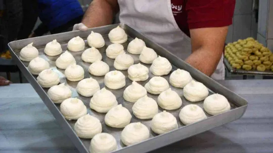 Ayvalık'ın damak çatlatan lezzeti Lor Tatlısına coğrafi işaret