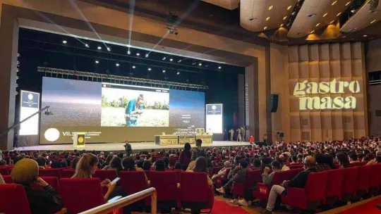 Ayvalık Mutfağı Gastromasa Gastronomi Konferansı'nda