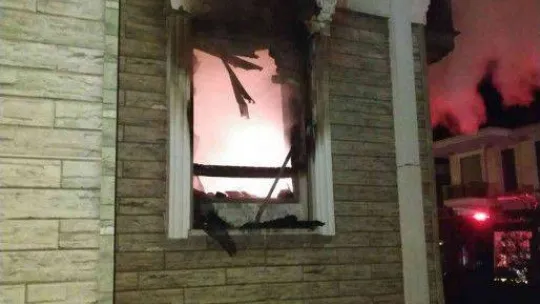 Ayvalık'ta villada çıkan yangın korku dolu anlar yaşattı