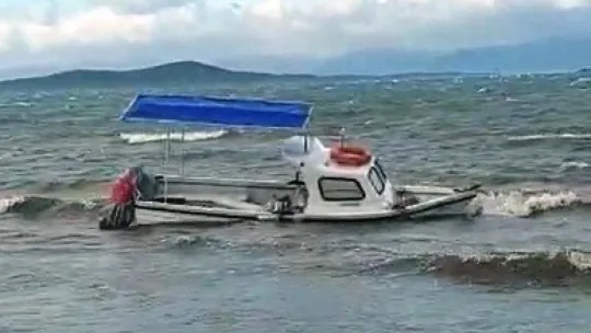 Ayvalık ve Kuzey Ege'de fırtına etkili oluyor