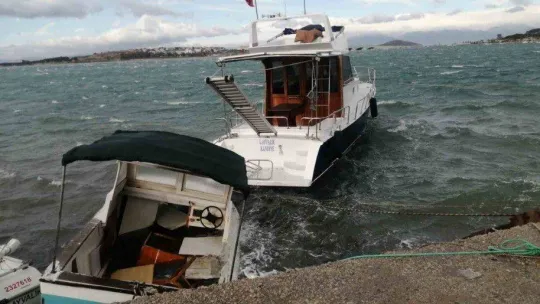 Ayvalık ve Kuzey Ege'de fırtına etkili oluyor