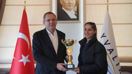 Ayvalıklı atletler Türkiye Şampiyonası öncesinde buluştu