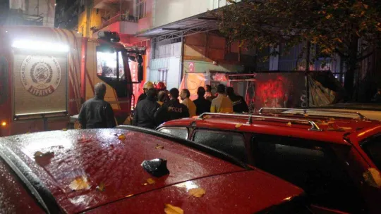 Baca yangını vatandaşları sokağa döktü