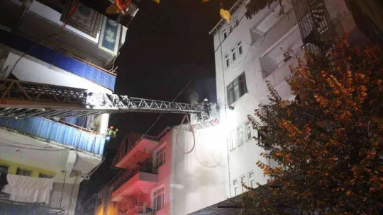 Baca yangını vatandaşları sokağa döktü