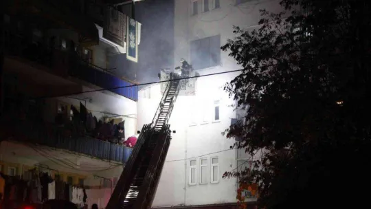 Baca yangını vatandaşları sokağa döktü