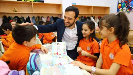 Bağcılar'da ilkokul öğrencileri günlük tutmaya başlıyor