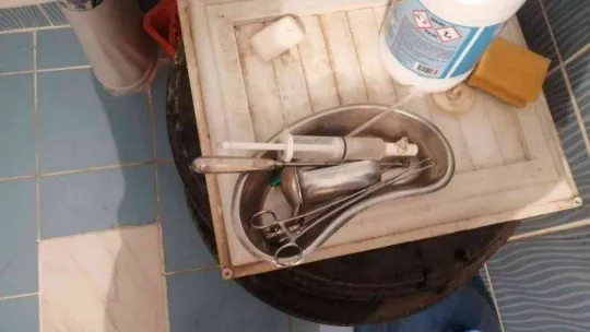 Bağcılar'da kaçak muayenehaneye baskın: Emekli doktor gözaltına alındı