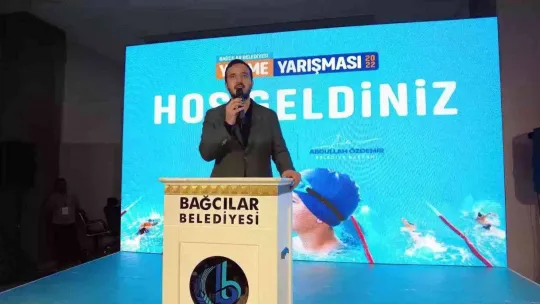 Bağcılar'da şampiyon yüzücüler yetişiyor