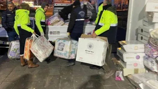 Bağlar Belediyesinden vatandaşlara barınma, yemek ve battaniye desteği