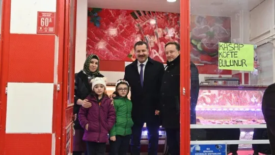 Bağlar Sokağına 2 bin 350 ton sıcak asfalt