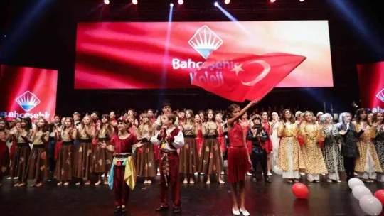 Bahçeşehir Kolejinden Cumhuriyet'in 99. yıldönümüne özel kutlama